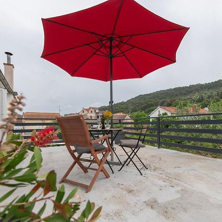 Apartment Marinsko Veli Iz Luaran gambar
