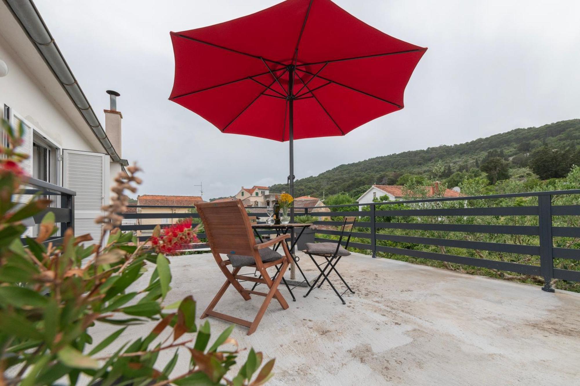 Apartment Marinsko Veli Iz Luaran gambar