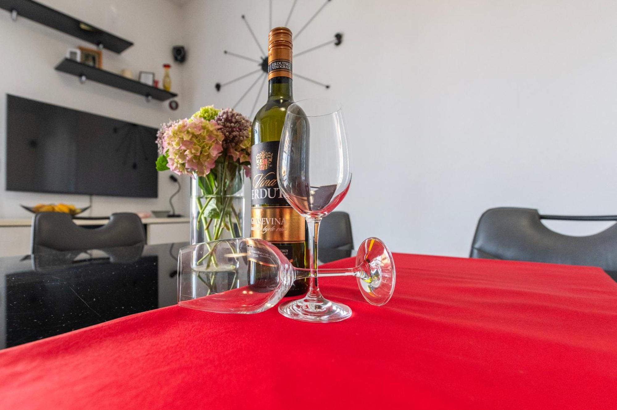 Apartment Marinsko Veli Iz Luaran gambar