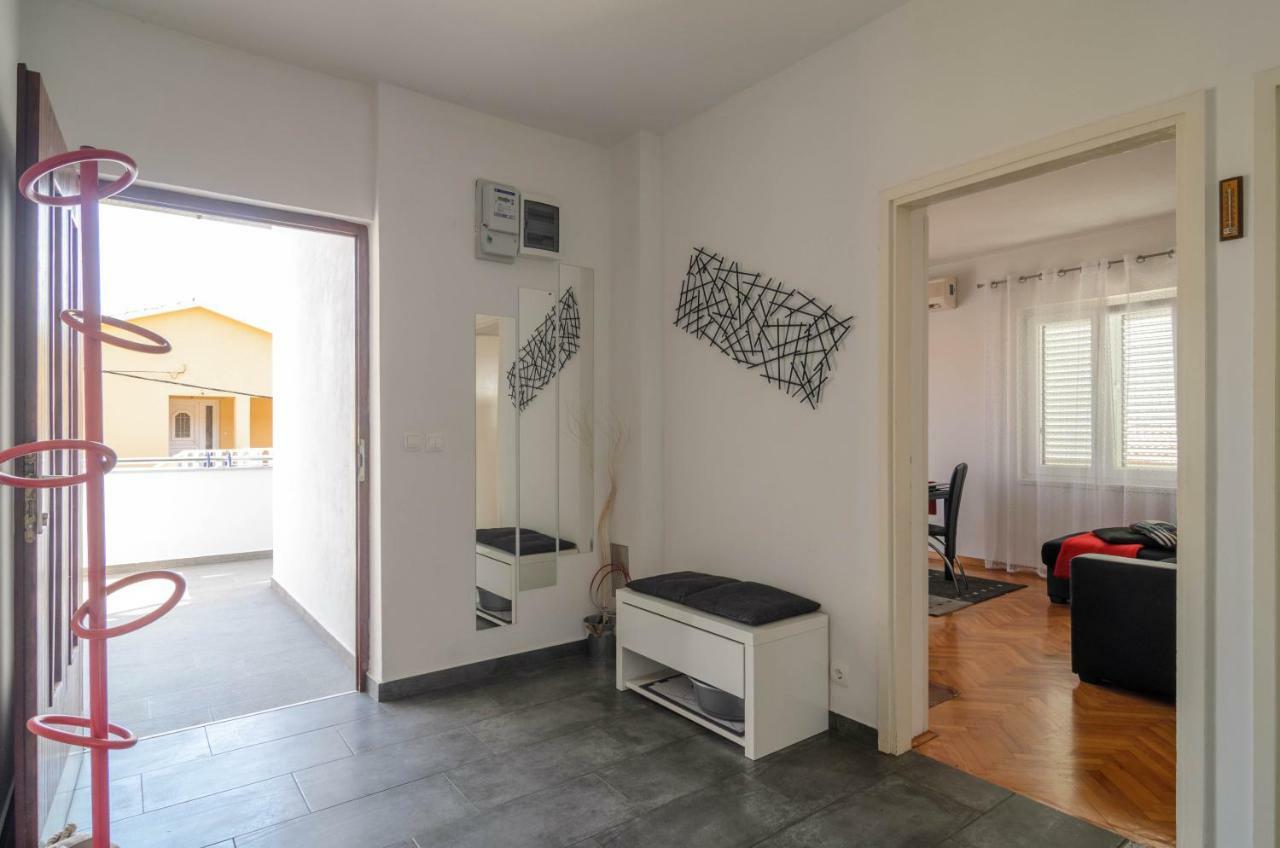 Apartment Marinsko Veli Iz Luaran gambar